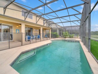 7 Bedroom Villa with a pool and jacuzzi in Kissimmee. Near Disney #1
