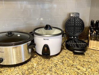 Rice Cooker, Crock Pot, Waffle Maker