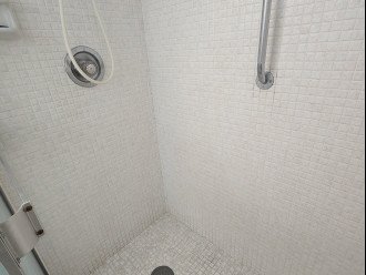 Hall Shower