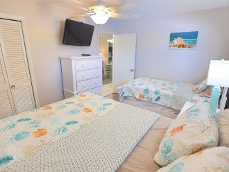 Renovated | Perfectly Located Siesta Key, Updated | Comfortable | Modern | Condo #1