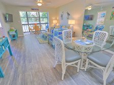 Renovated | Perfectly Located Siesta Key, Updated | Comfortable | Modern | Condo