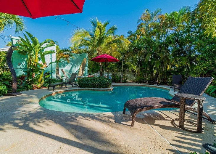 Bahama Breeze Bungalow Vacation Rental, Beach, Shops & Restaurants! #1