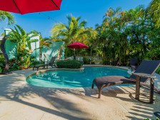 Bahama Breeze Bungalow Vacation Rental, Beach, Shops & Restaurants!