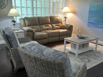 Gorgeous Updated Condo in Oceanfront Building #16