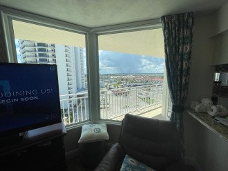 Come Stay At the Peninsula With Great Views #1