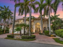 Brand New! WORLD FAMOUS Las Olas Isles Waterfront Mansion - Heated Pool