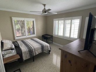 Second bedroom with natural light