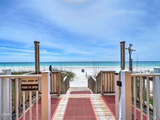 BEACH ACCESS DIRECTLY OFF POOL DECK