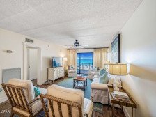 Beach Happy PCB, Beachfront Condo, Low Rise Complex, Newly Remodeled
