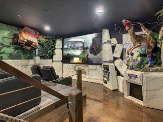Welcome To Castle Getaways-Canterbury! Jurassic Park Themed Movie Theater