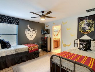 Bedroom 5-2nd Floor-Twin Beds