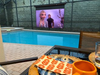 Poolside Theater-Watch Movies And TV