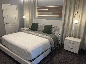 Bedroom #1-1st Floor-King Bed