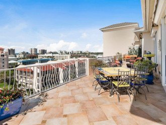 Grand and Glorious Penthouse with Panoramic Gulf Views #26