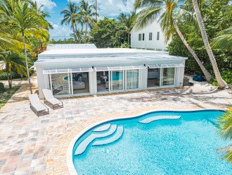 Tropical Oceanfront Islamorada Home & Guest Cottage with Pool #1