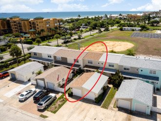 Pelican Point: Cozy home one block from the beach #1