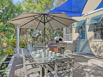 Hemingway House | Beautiful Traditional Home w / Spacious Outdoor Dining #47