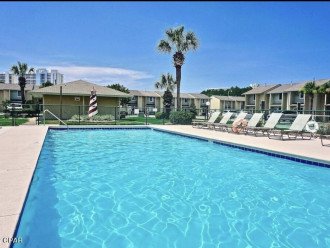 2BR Townhome, short walk to the beach, desirable resort! #1