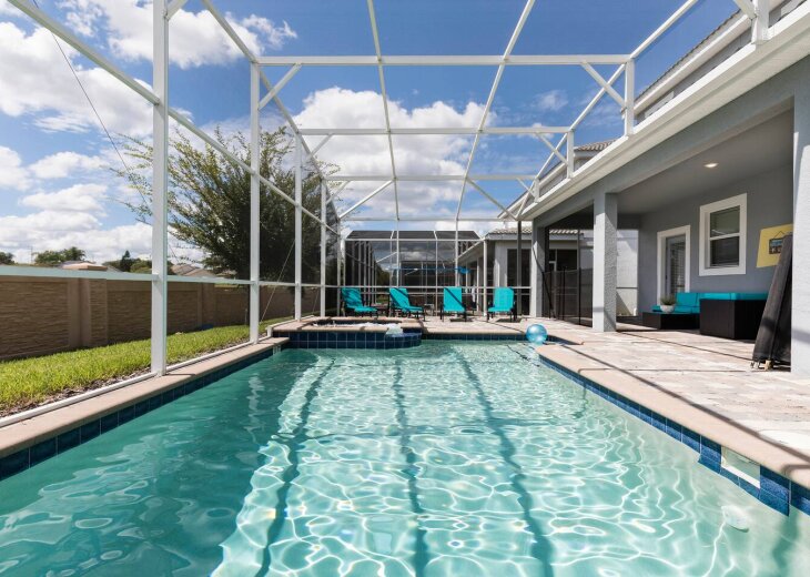 Unwind poolside after a day at the parks—whether it’s morning coffee by the water or an evening dip under the stars, this backyard retreat is all yours to enjoy.