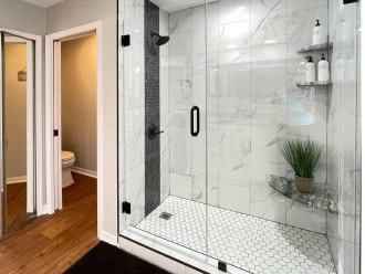 Walk-in Shower with Shampoo, Conditioner, and Body Wash Included