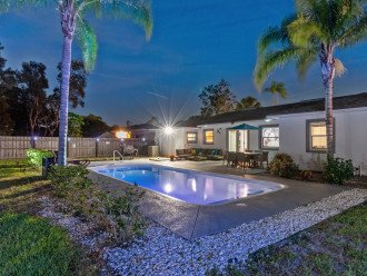 Heated pool home, 9 minutes to Clearwater beach #26