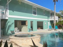No fees - Instant booking - big sunny, heated pool - quiet - clean - at beach -
