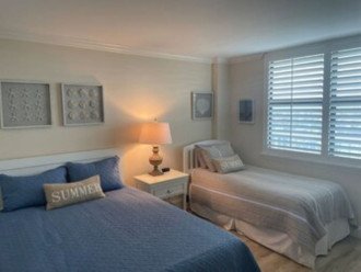 Guest bedroom with memory foam queen and twin beds