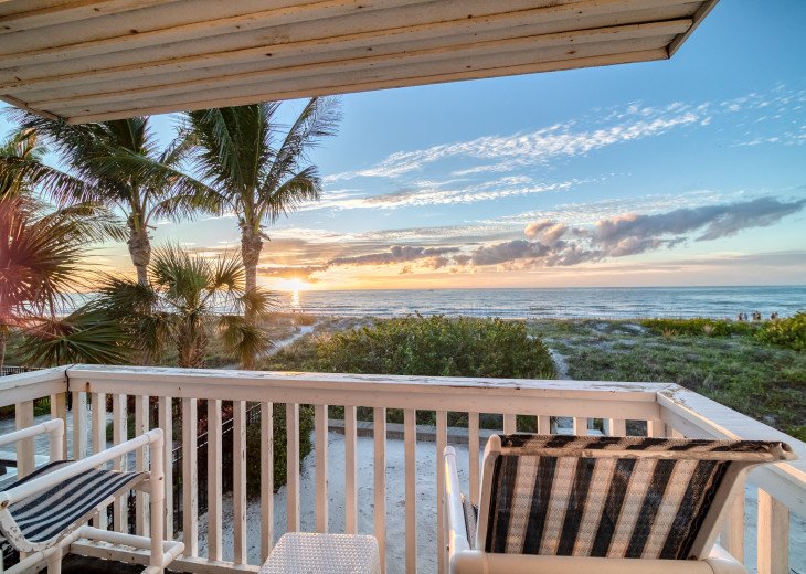 Gorgeous 2 Bedrooms apartment at Indian Rocks Beach #1