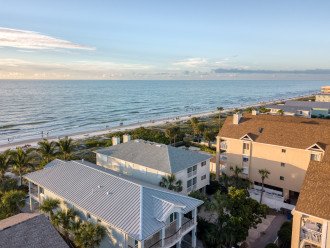 Gorgeous 2 Bedrooms apartment at Indian Rocks Beach #1