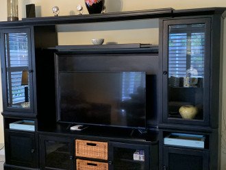 Entertainment center with 50 inch LG Smart Tv