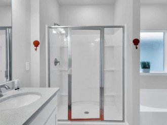 Separate tub & shower in master bath