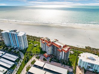 Spectacular Full Gulf Two Bedroom Condo in Marco Island #27