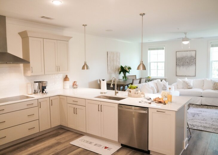 Beautiful luxury 2 bedroom condo tucked away in the pines, short bike to 30A #1