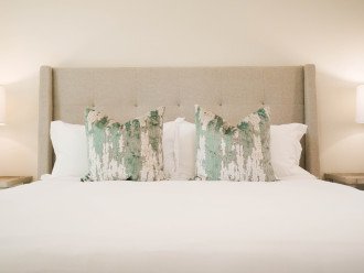 Brand new, professionally decorated 2 bedroom condo - sleeps 6 #1