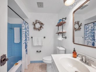 Guest Bathroom #2 w/ Tub/Shower combo
