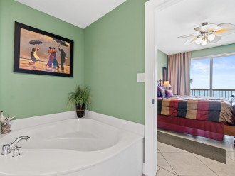 Huge jetted tub