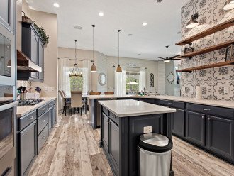 Kitchen fully-equipped with a stunning interior
