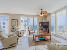 Beautiful Condo with Amazing views Comes with Beach Service 2 Chairs1Umbrella