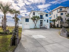 Beautiful Gulf Front Beach House, Book Now