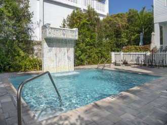 Sanctuary Retreat, Island Vibe, Downtown Key West Charm with Fall Specials @ #25
