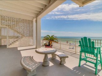 Cozy Beachfront Studio Newly Renovated with Ocean View! #22