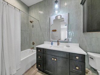 3rd Floor Shared Hall Bathroom With Shower/Tub Combo