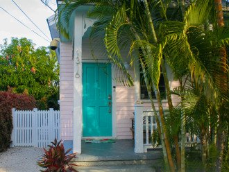 Eliza Street Retreat - private pool, central location to both ends of Duval St. #6