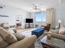 Gorgeous condo w/ Free Beach Chairs! July open!