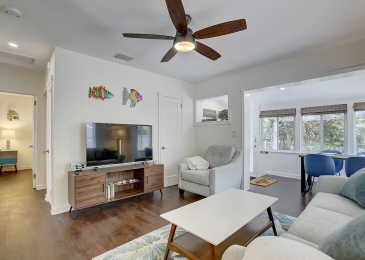 Living area/Smart TV