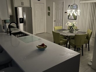 Kitchen area. Dining for 6