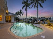 Kayaks, Heated Pool, Sunsets on the Dock - Port Royal - Roelens Vacations