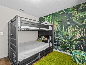 'Jurassic Park' Themed Bunk Bed Room; Full over Full Bunk w/Twin Trundle (Sleeps Up to 5)