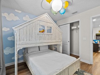 Kid's Playful 'Up' Bunk Bed Room; Twin over Full Bunk (Sleeps Up to 3)