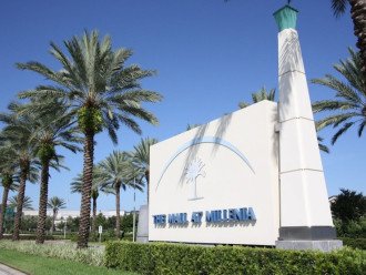 Spend an afternoon shopping at one of the Malls in Orlando FL